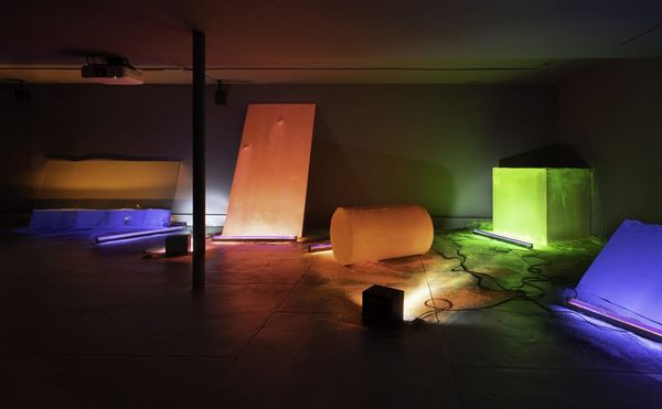 Art Between Form and Anti-Form