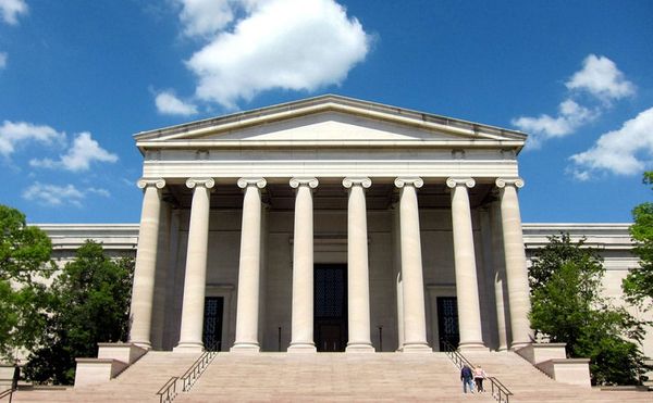 Government Shutdown May Force Smithsonian Museums to Close Starting Jan 2 [UPDATED]