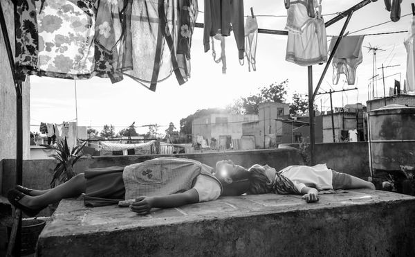 In Roma, Alfonso Cuarón Reimagines His Childhood Through the Eyes of His Maid