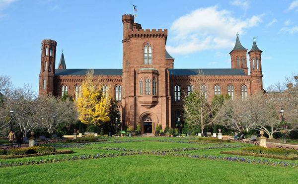 The Smithsonian Reopens as Another Possible Shutdown Looms in Coming Weeks