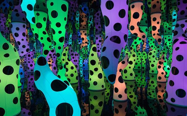 1943 Penny Sells for Over $200,000, and ICA Boston Acquires Kusama Infinity Room