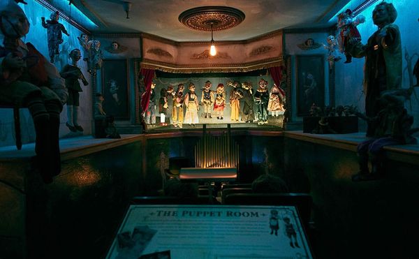 The Trickery and Silly Kitsch of a Supposedly Haunted Museum in Las Vegas