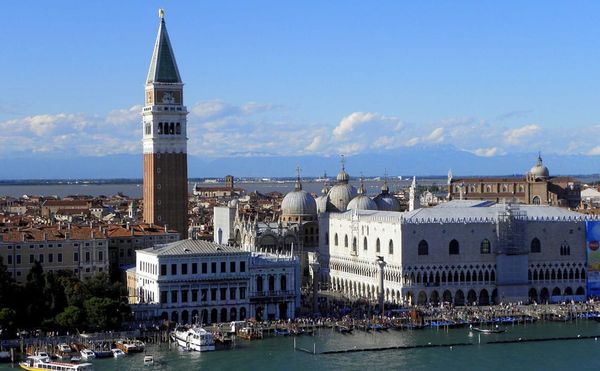 Venice Will Move Forward with $11 Tourist Tax