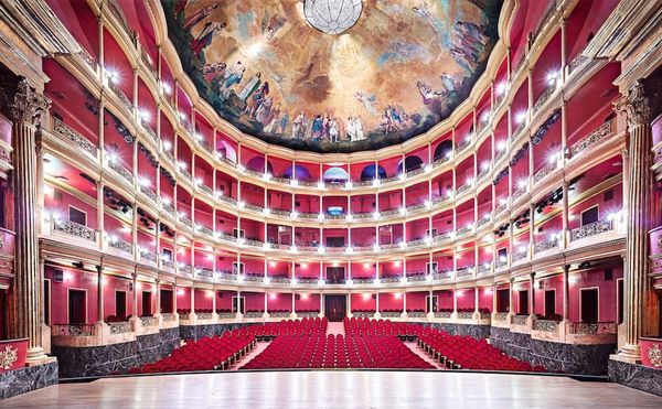 Candida Höfer Takes Her Expansive Lens to Mexico