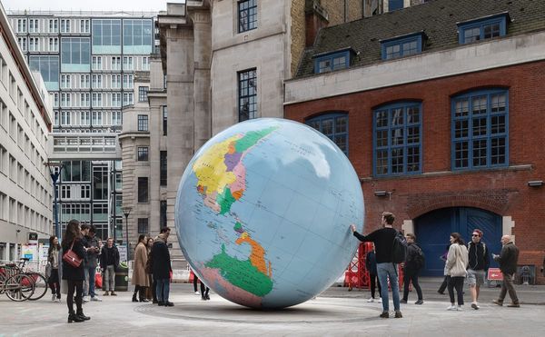 Artist Embroiled in Controversy for Depicting an Independent Taiwan in a Public Sculpture