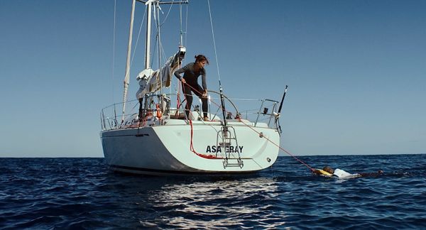 In Encountering a Sinking Migrant Ship, a Pilot Confronts the Edges of her Civilization