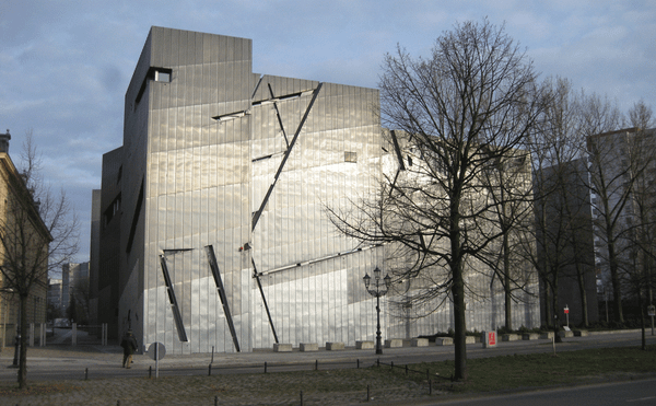 Berlin's Jewish Museum Director Resigns After Criticism Over BDS-Related Tweet
