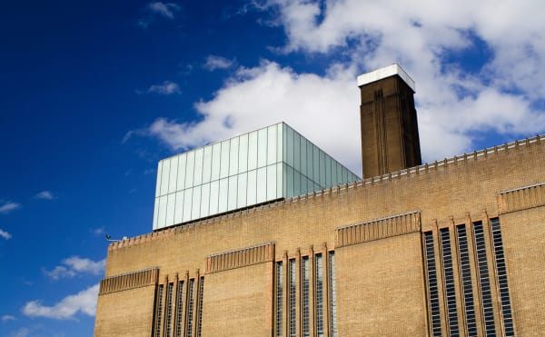 Teen Charged with Attempted Murder at Tate Modern
