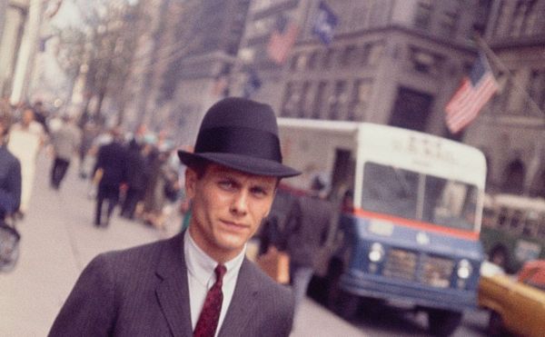 In Garry Winogrand’s City, a Colorful Kaleidoscope Comes Alive