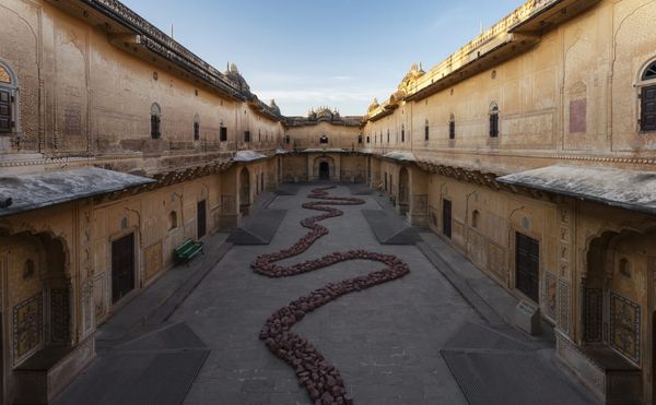 Week in Review: The Danger Epidemic in Art Handling, AOC Commissions Green New Deal Art Posters