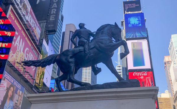 Week in Review: India's #MeToo Movement, New Museum Union Signs Contract