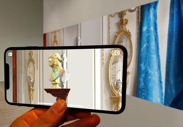 Highlighting the Resilience of Indigenous People Through Augmented Reality