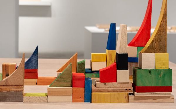 Minimalist Art that Speaks for the Birds