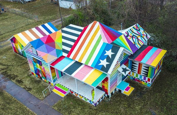 Week in Review: Artist Arrested For Supporting Hong Kong Protests; Picasso Portrait Vandalized in London