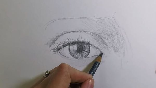 Learning to Draw From a Middle School Art Teacher’s YouTube Tutorials