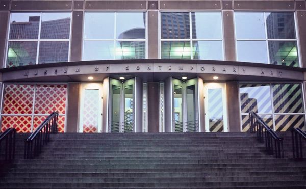 Museum of Contemporary Art Chicago Agrees to Halt Contracts With City Police