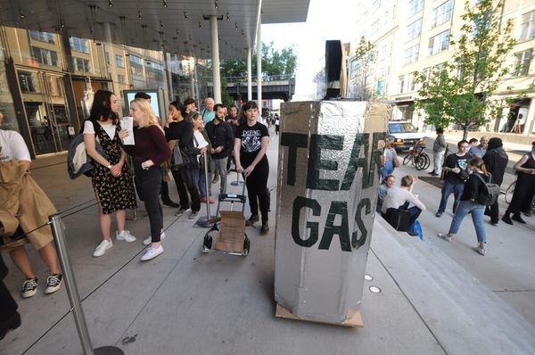 Warren Kanders, Former Whitney Museum Vice Chair, Vows to Exit Tear Gas Trade