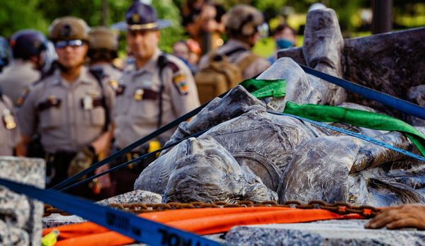 Native American Activists Topple Columbus Statue in Minnesota