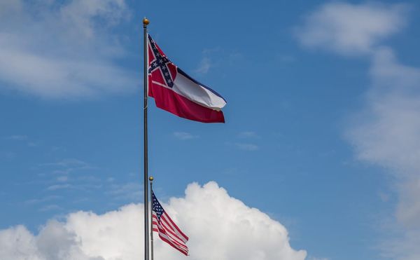 Mississippi Votes to Remove Confederate Banner From Its State Flag