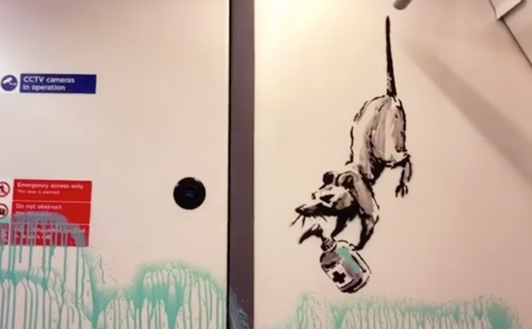 Banksy Grafitti in London Underground Accidentally Removed by Cleaners