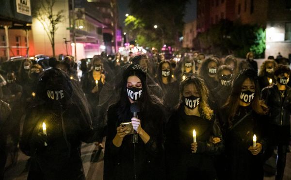 Week in Review: Artists Mourn COVID-19 Deaths; Guggenheim Curator Resigns Amid Controversy