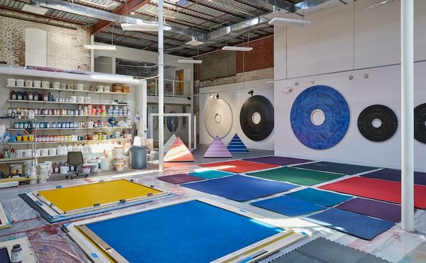 Sam Gilliam's Tactile Choreography of Colors