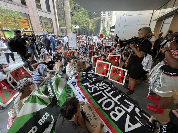 300+ Activists Blockade Entrance of MoMA, Condemning Ties to Violence Against Palestinians