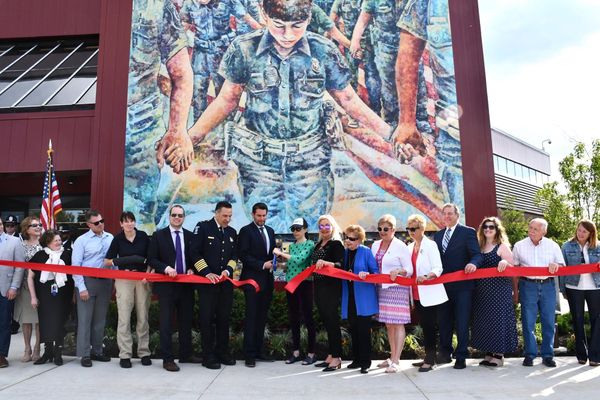 Detroit Institute of Arts Faces Backlash Over “Pro-Cop” Mural