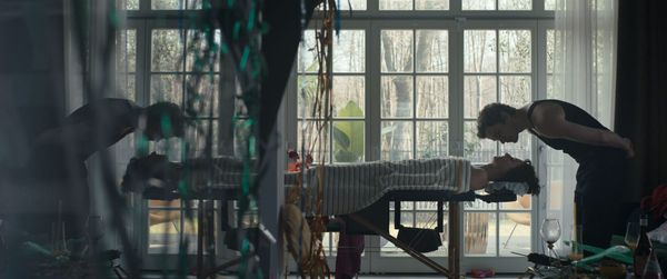 A Mystical Masseuse Sends a Gated Community Into Upheaval