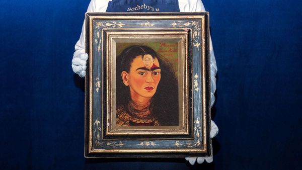 Frida Kahlo Portrait Hammers at $31 Million, Shatters Records for Latin American Art