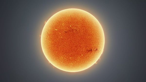 This Astrophotographer’s Strikingly Detailed Image of the Sun Is Going Viral