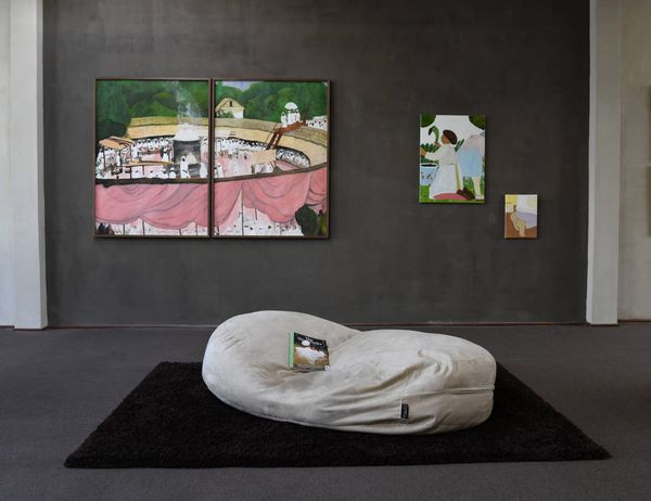 Should We Be Uncomfortable With Furniture in Art Galleries?