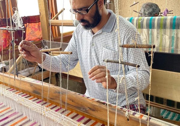 Kashmir's Weavers Are Fighting for Survival