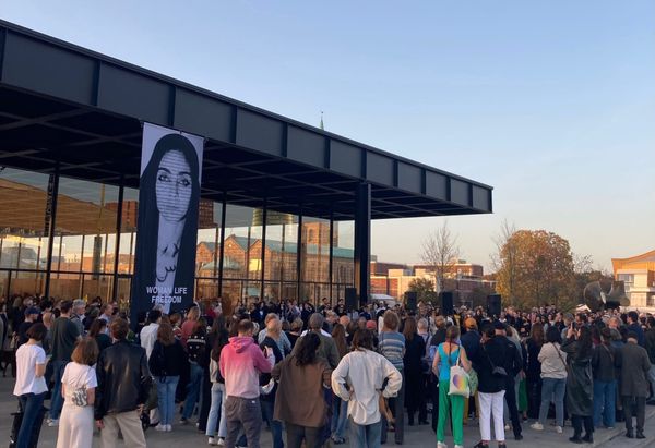 Iranian Artists Criticize Berlin Museum’s Display of Shirin Neshat Banner