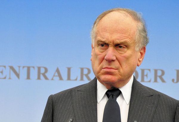 Ronald Lauder Pours Millions Into Lee Zeldin’s Campaign