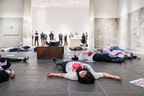 Iranian Activists Stage "Die-In" at Met Museum