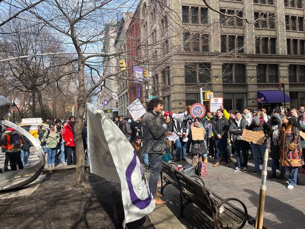 NYU’s Non-Tenured Faculty Rally for a Union