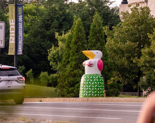 The "Sexy" Seagull Sculpture That Scandalized a Coastal City