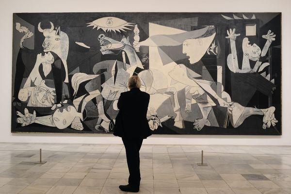 Museum Lifts Ban on Photographing Picasso's "Guernica"