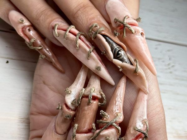 Mind-Boggling Nail Art to Kick Off Spooky Season