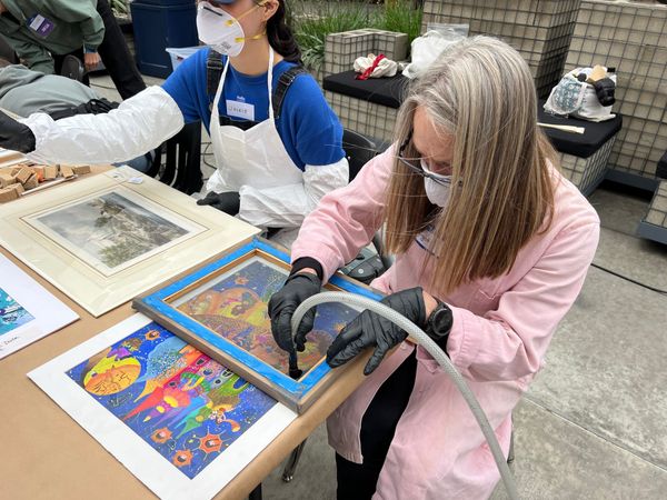 Free Clinic Teaches Angelenos How to Repair Damaged Art