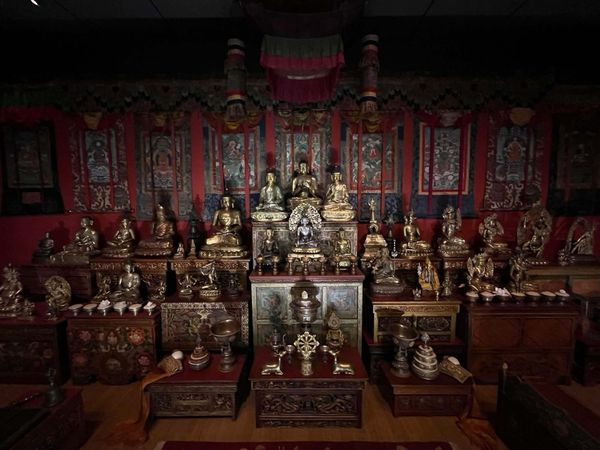 The Fetishistic Fiction of Museums' “Tibetan” Shrines