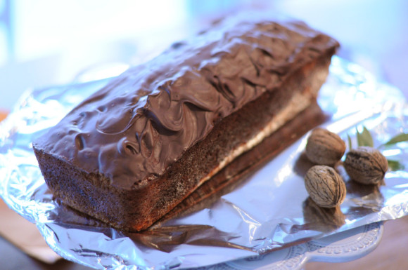 Hollee-choc-bannana-cake-home-exchange-benefits