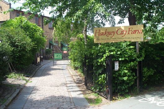 Visit London and sojourn for free with HomeExchange! Hackney City Farm in London Best things to do in London England— travel and house swap with HomeExchange