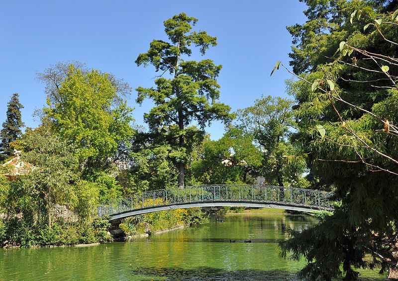 Vacation free in Bordeaux with HomeExchange The Public Garden in Bordeaux Things to do in Bordeaux France - travel with home exchange