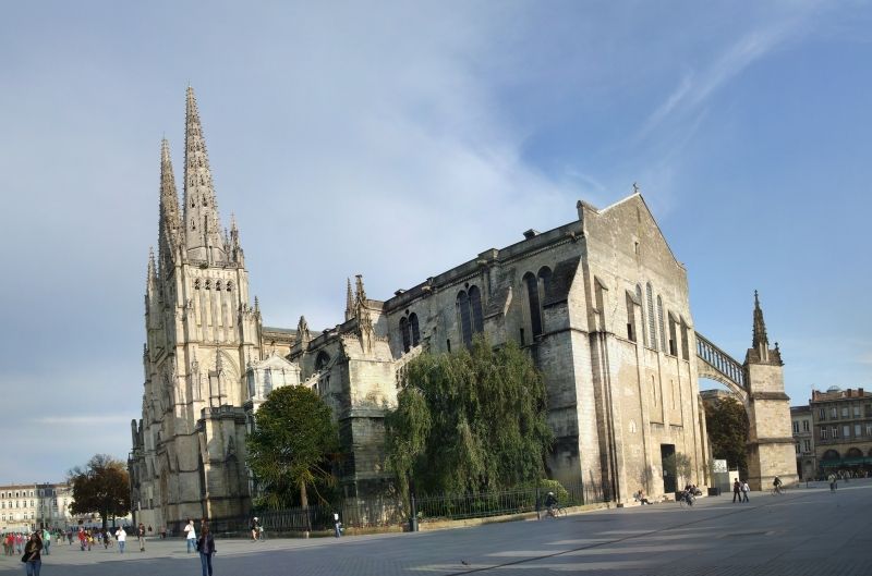 Exchange your home with HomeExchange to stay for free in Bordeaux The Saint André Cathedrale in Bordeaux