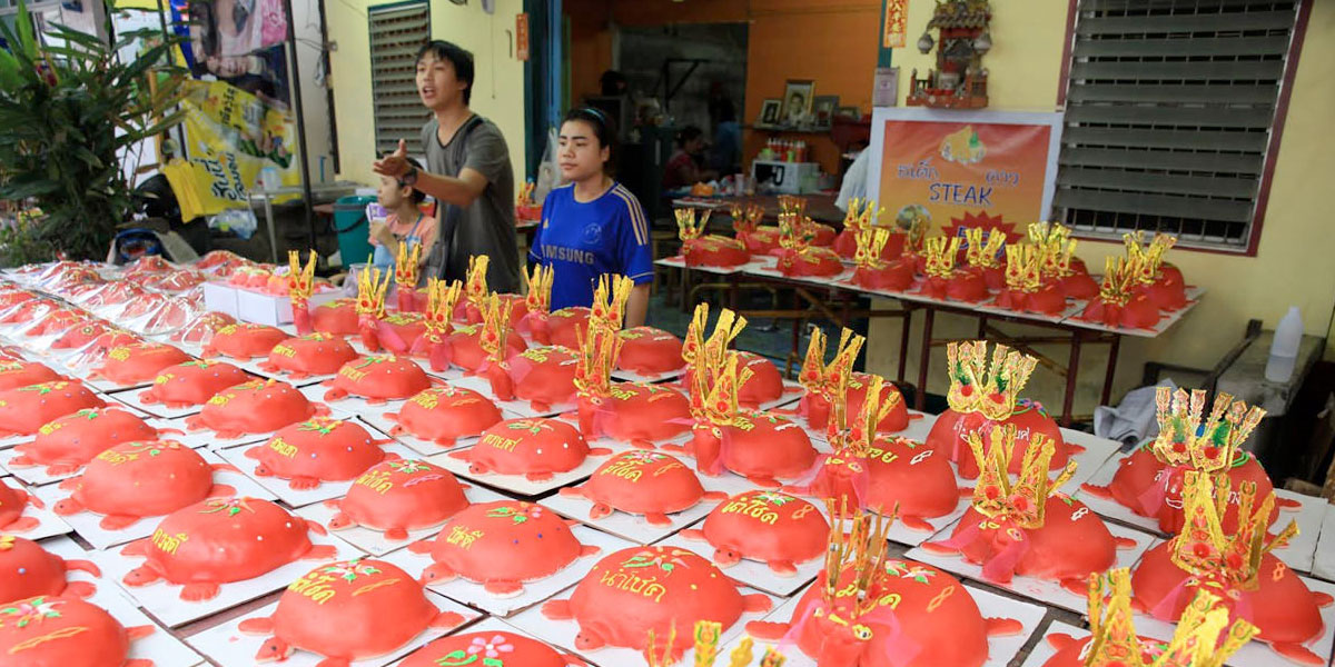 hungry-ghost-festival-home-exchange