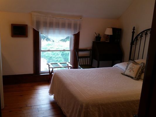 HomeExchange story - travel to Concord, New Hampshire