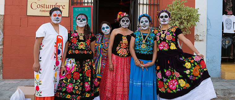 dia de los muertos costumes mexico homeexchange