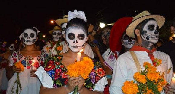dia de los muertos latin america travel with home exchange